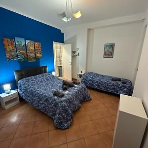 Ideal For Travelers, Local Vibes, Ensuite Bathroom